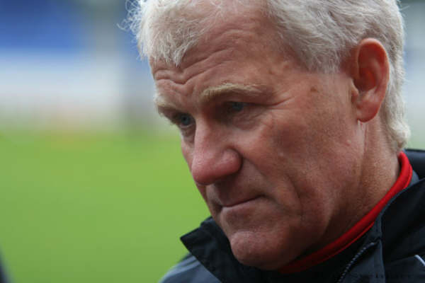 Morten Olsen á æfingu danska landsliðsins á Laugardalsvelli á Laugardag.