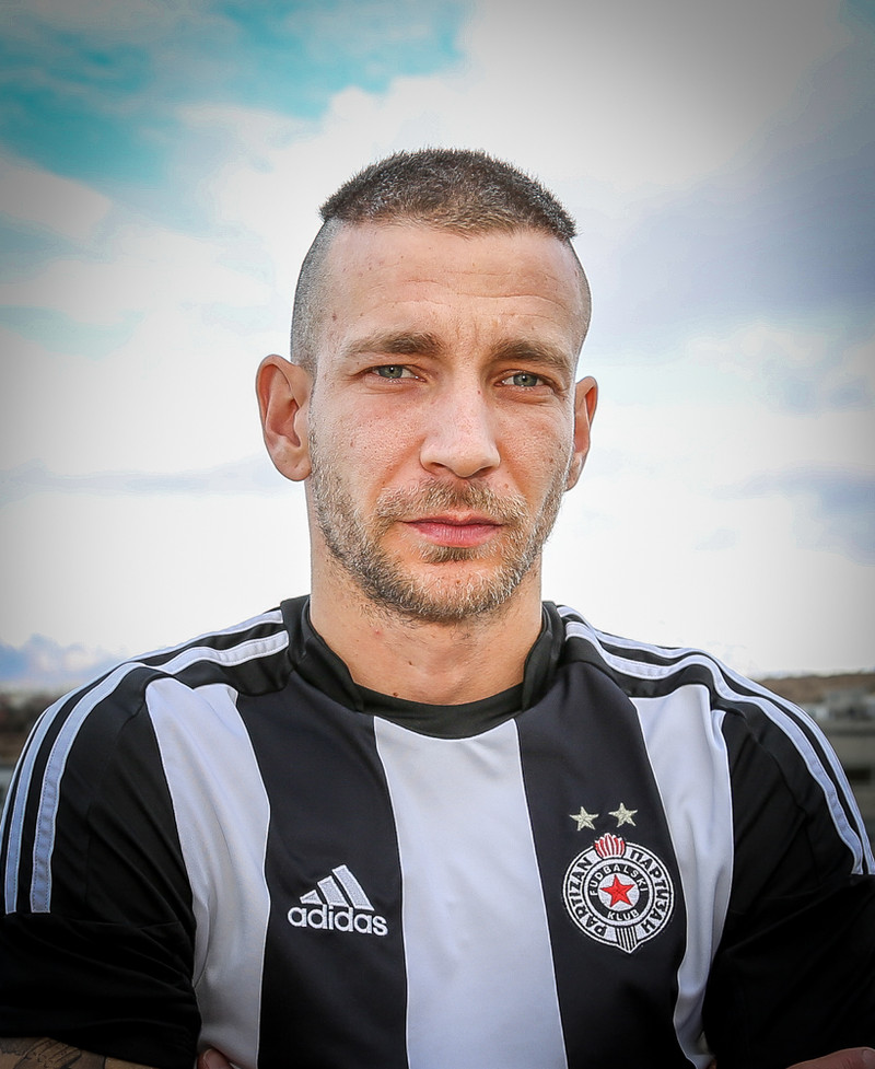 Damir í búningi Partizan Belgrad en það er lið hans í Serbíu.