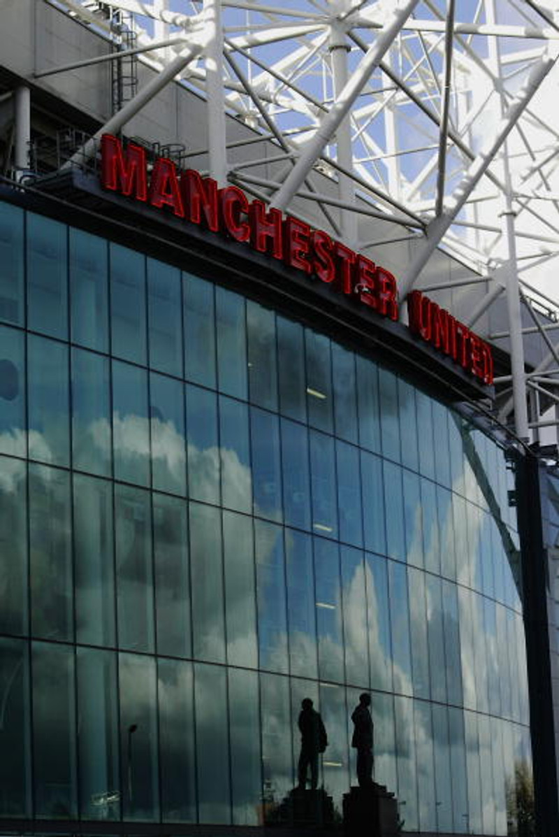 Það var fámennt fyrir utan Old Trafford í gær.