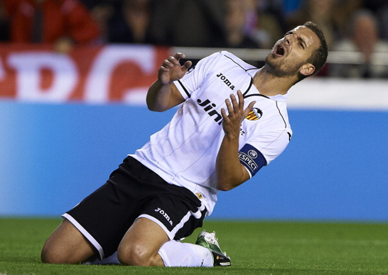 Liverpool og Spurs keppast um Soldado - Kostar 30 milljónir