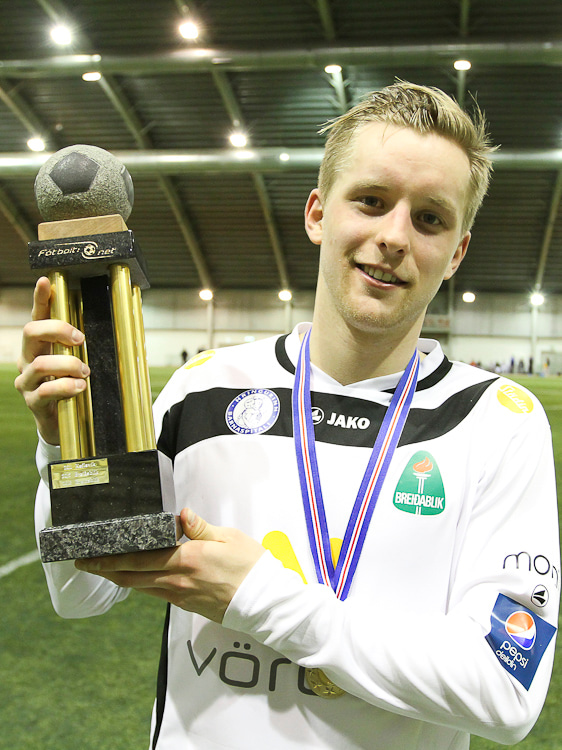 Með Fótbolti.net bikarinn 2013.