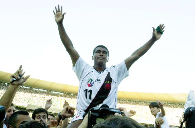 Romario tekur fram skóna 58 ára