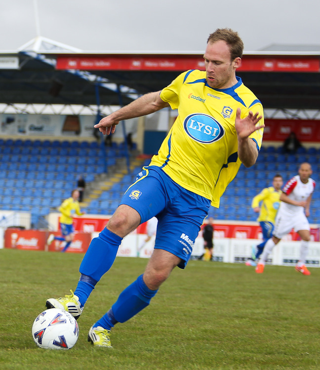 Magnús Björgvinsson skoraði bæði mörk Grindvíkinga í kvöld