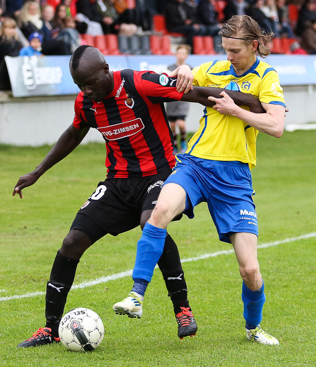 Pape Mamadou Faye í baráttunni.