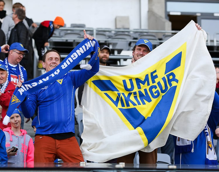 Stuðningsmenn Víkings í stuði.