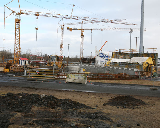 Framkvæmdir við Laugardalsvöll mikil vonbrigði.