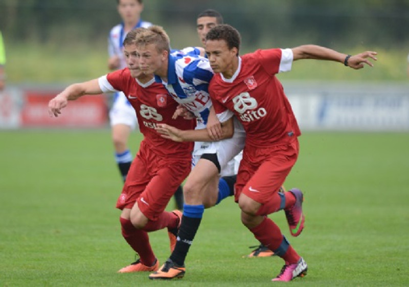 Albert í leik með Heerenveen.