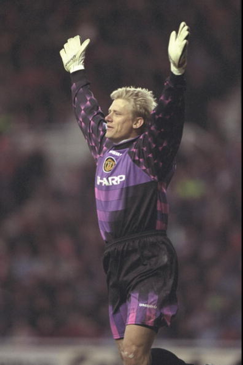 Peter Schmeichel var öflugur í marki Manchester United.