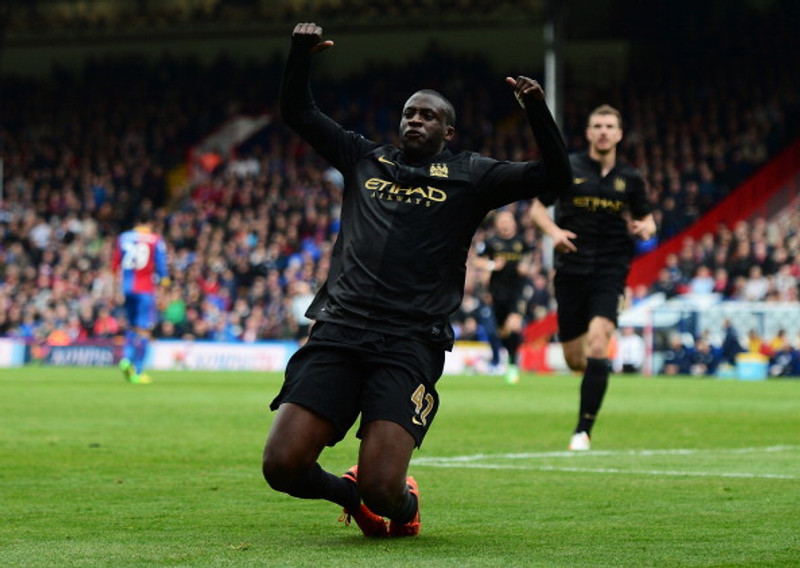 Yaya Toure fékk rautt eftir tíu sekúndur - Þriðja á ferlinum