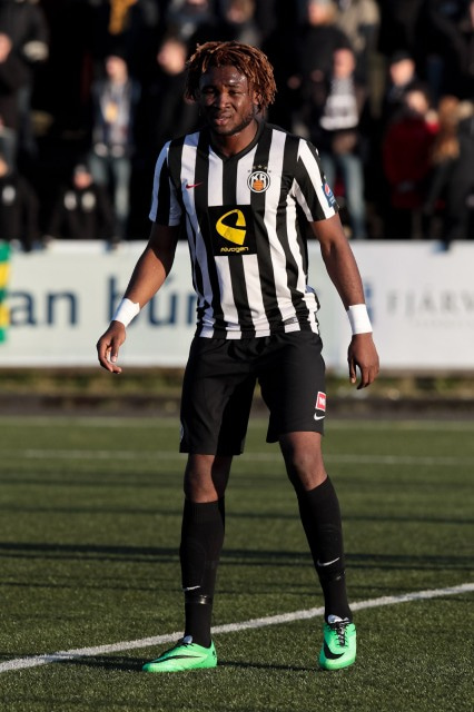 Farid spilaði 21 leik fyrir KR sumarið 2014. Hann á einnig þrjá landsleiki að baki fyrir Tógó.