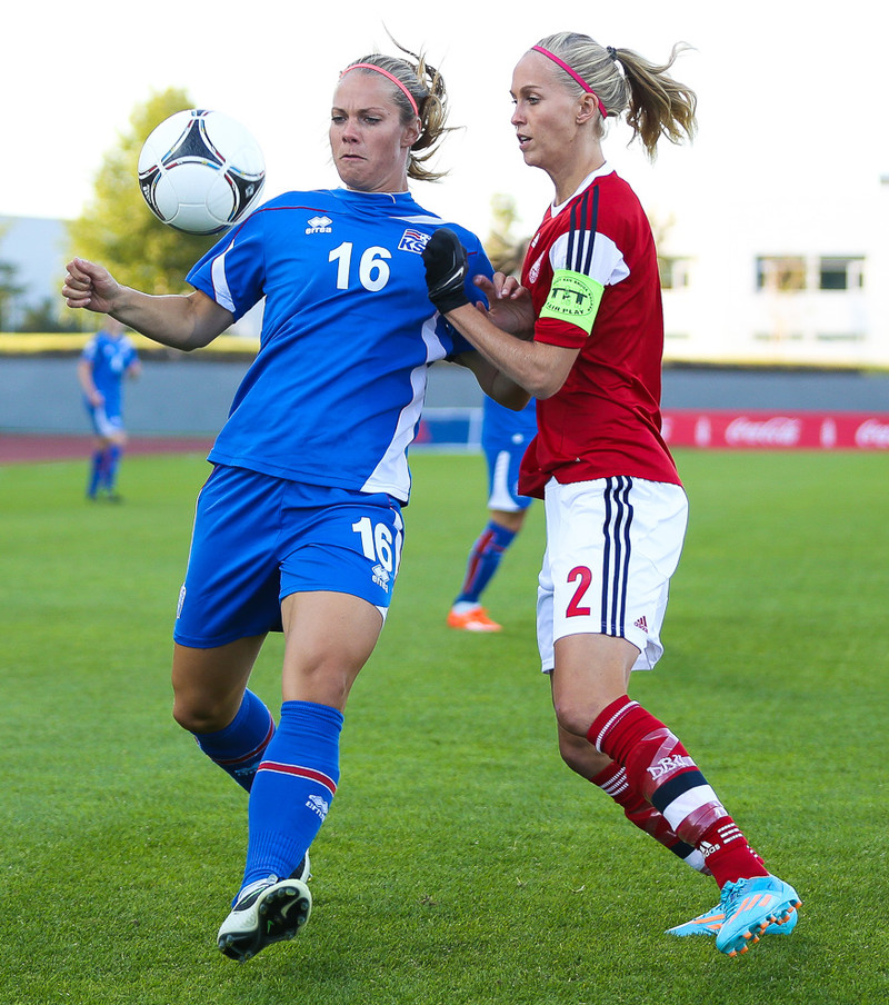 Í landsleik gegn Danmörku í undankeppni HM 2015. Leikurinn tapaðist 1-0.