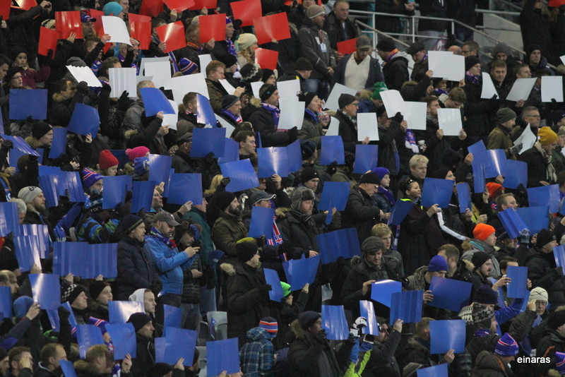 Stemningin á Laugardalsvelli var ótrúleg í gær.