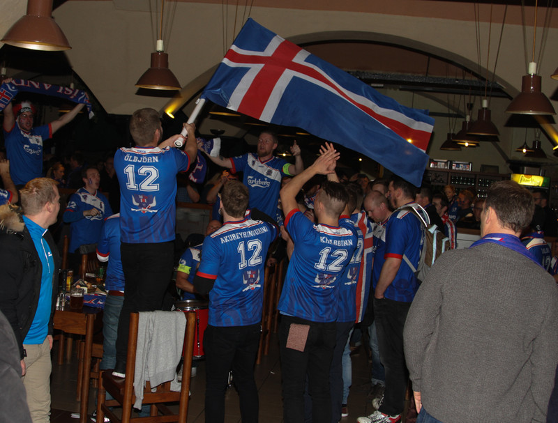 Til hamingju Ísland!