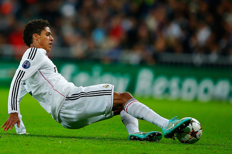 Varane leggur skóna á hilluna (Staðfest)