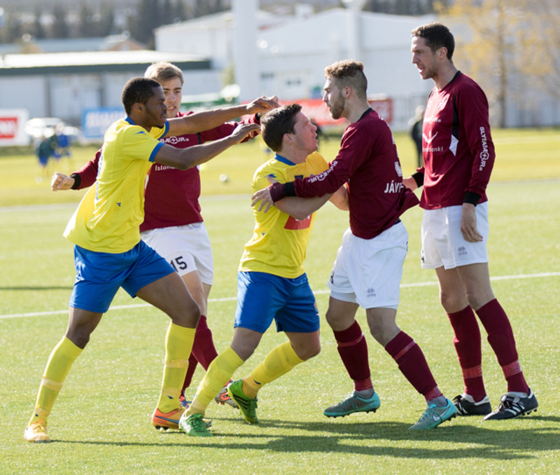Myndaveisla: KA og Selfoss skildu jöfn í baráttuleik