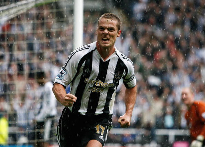 Scott Parker fagnar marki með Newcastle.