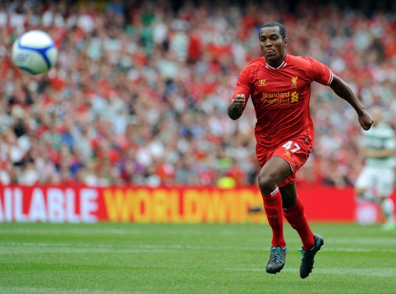 Andre Wisdom á spítala með stungusár