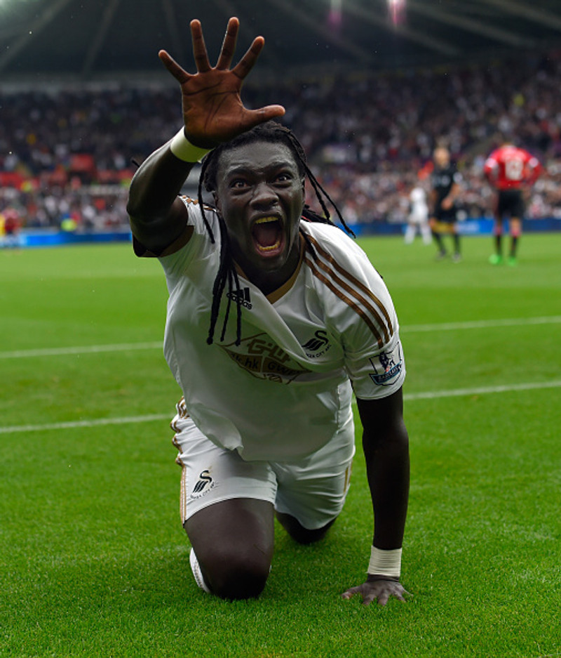 Bafétimbi Gomis leggur skóna á hilluna