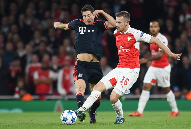 Í leik með Arsenal.