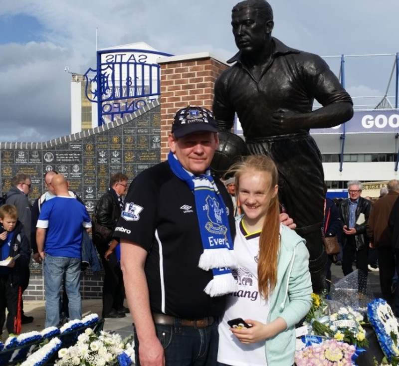 Halli á leik með Everton.