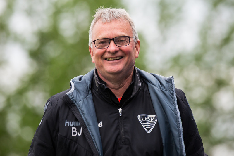ÍBV varð tvisvar Íslandsmeistari og einu sinni bikarmeistari undir stjórn Bjarna.
