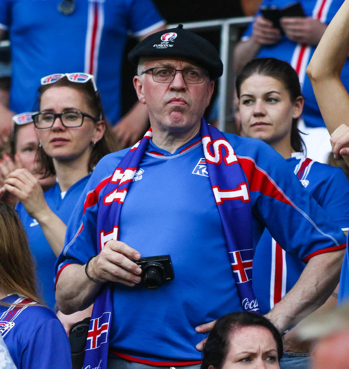 Það kostaði meira en gert hafði verið ráð fyrir að segja Jóhanni upp störfu.