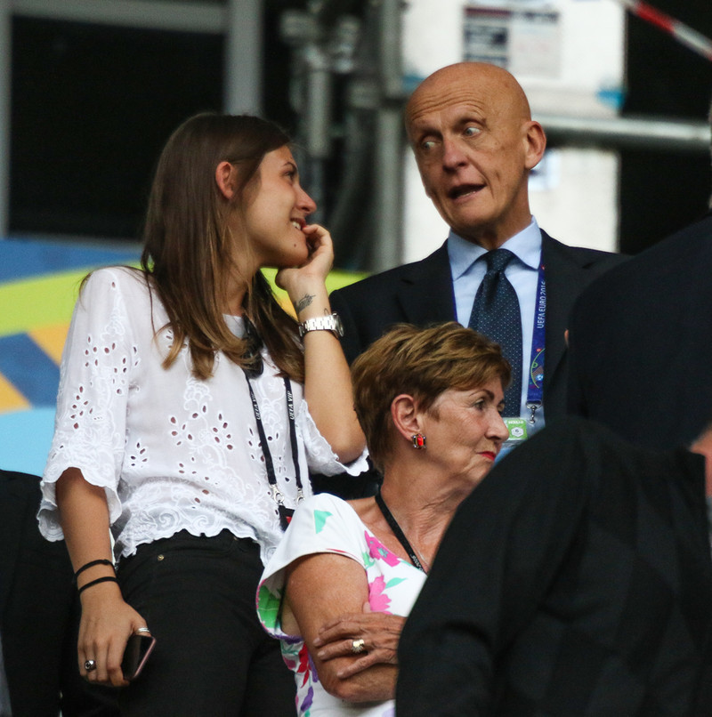 Collina: VAR á að virka eins og fallhlíf