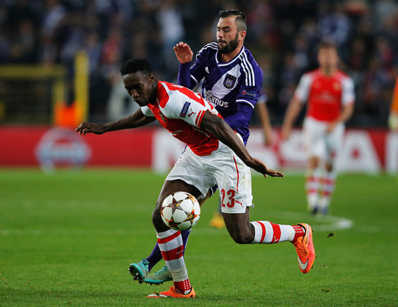 Steven Defour leggur skóna á hilluna
