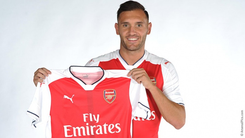 Pérez skoraði 7 mörk í 21 leik fyrir Arsenal.