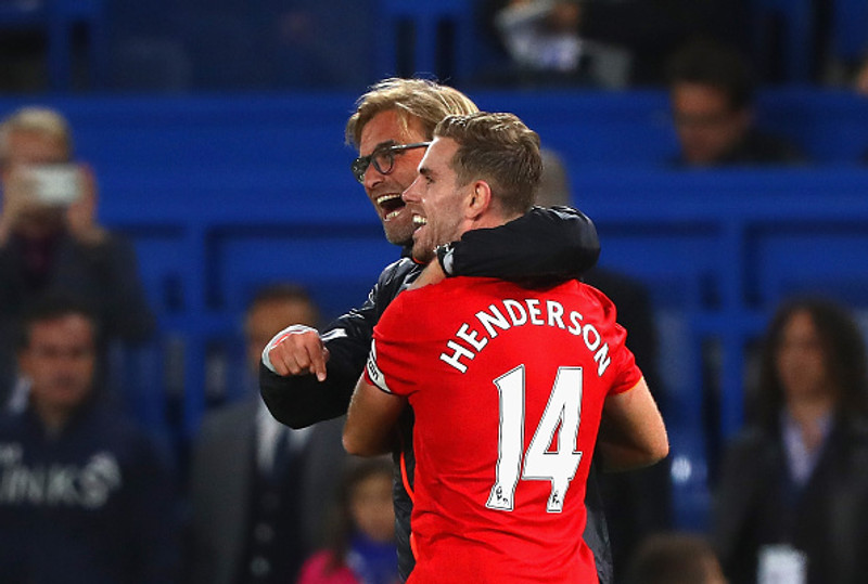 Jordan Henderson henti bara í eitt fallegasta mark leiktíðarinnar.