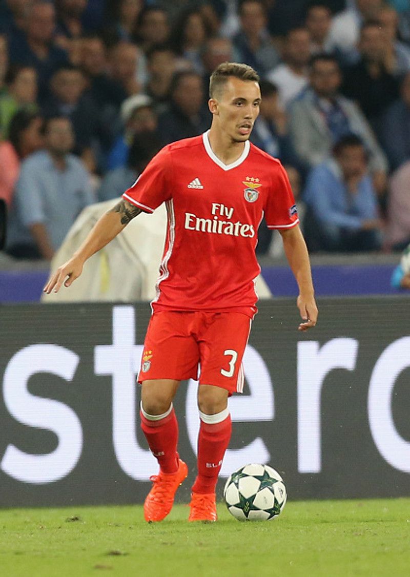Grimaldo og Stanisic til Leverkusen (Staðfest)