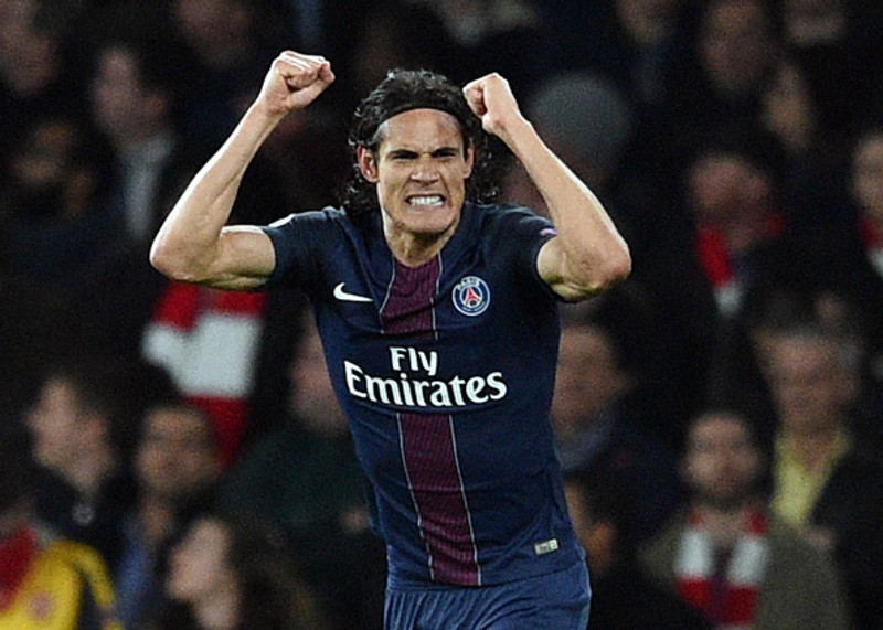 Cavani fagnar.
