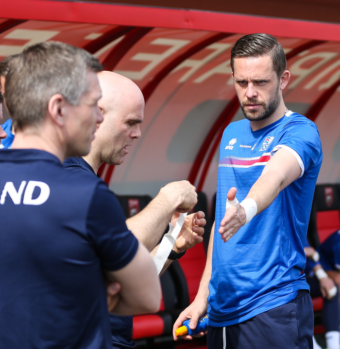 Gylfi Þór Sigurðsson mun frá og með deginum í dag  leika í bláum búningum með Everton eins og hann gerir með íslenska landsliðinu.