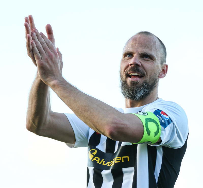 Indriði Sigurðsson lék einnig hjá Burchnall í Viking.