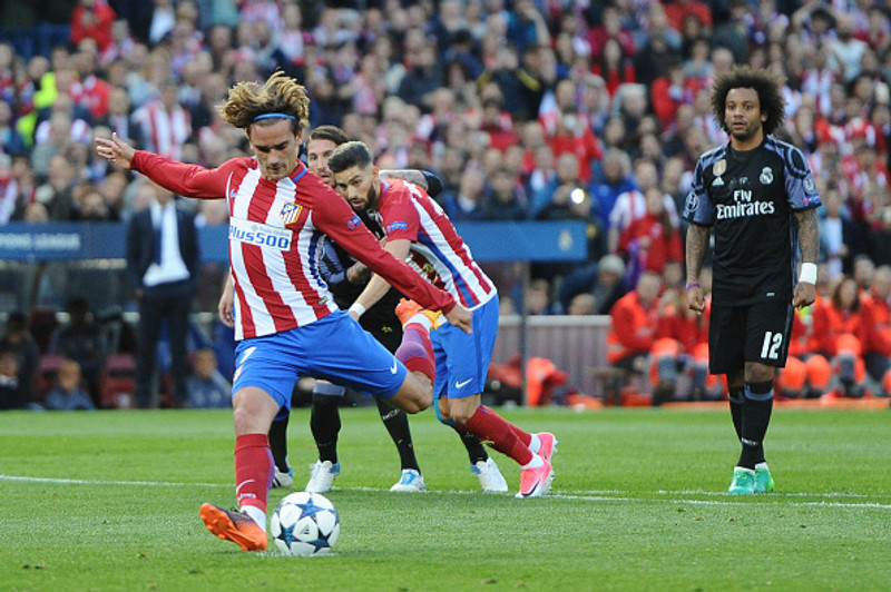 Griezmann tekur vítaspyrnu.