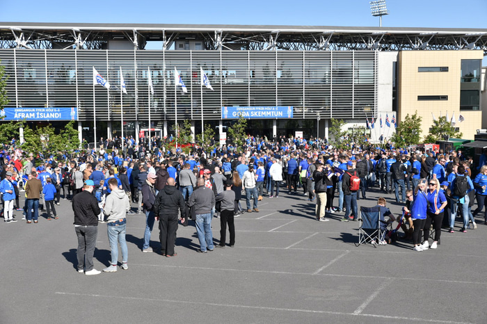 Frá Laugardalsvelli.