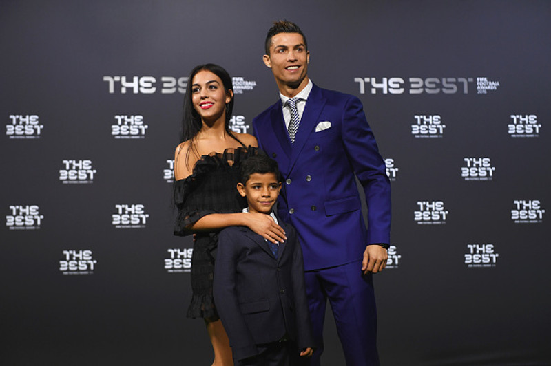Ronaldo má ekki skipta um ljósaperur á heimilinu vegna meiðslahættu