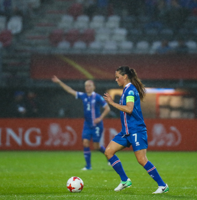Sara Björk var fyrirliði Íslands á EM 2017.