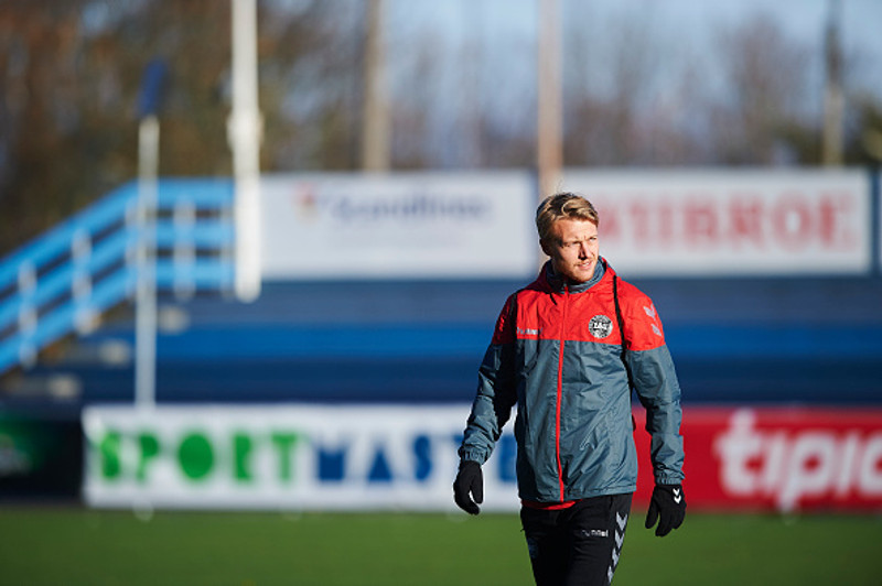 Simon Kjær.