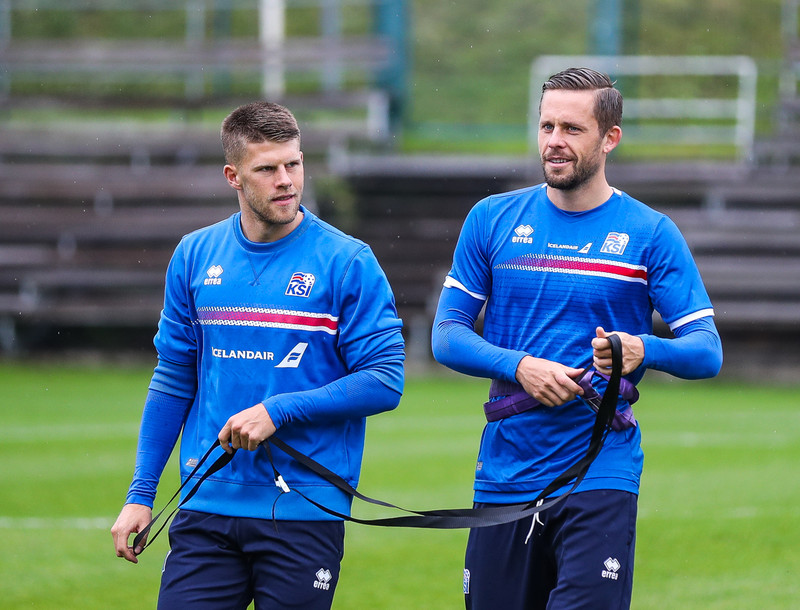 Gylfi ásamt Jóa Berg á æfingu í Helsinki.