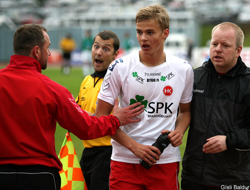 Hólmar Örn leggur skóna á hilluna (Staðfest)
