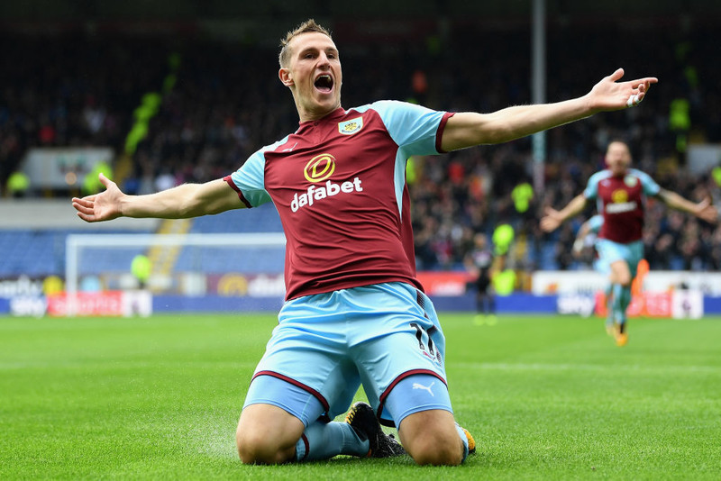 Chris Wood framlengir við Burnley