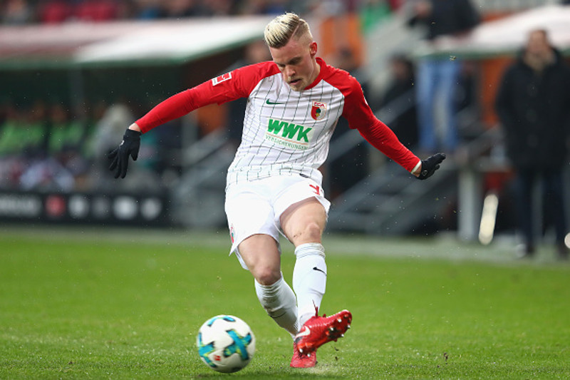 Max er liðsfélagi Alfreðs Finnbogasonar hjá Augsburg.