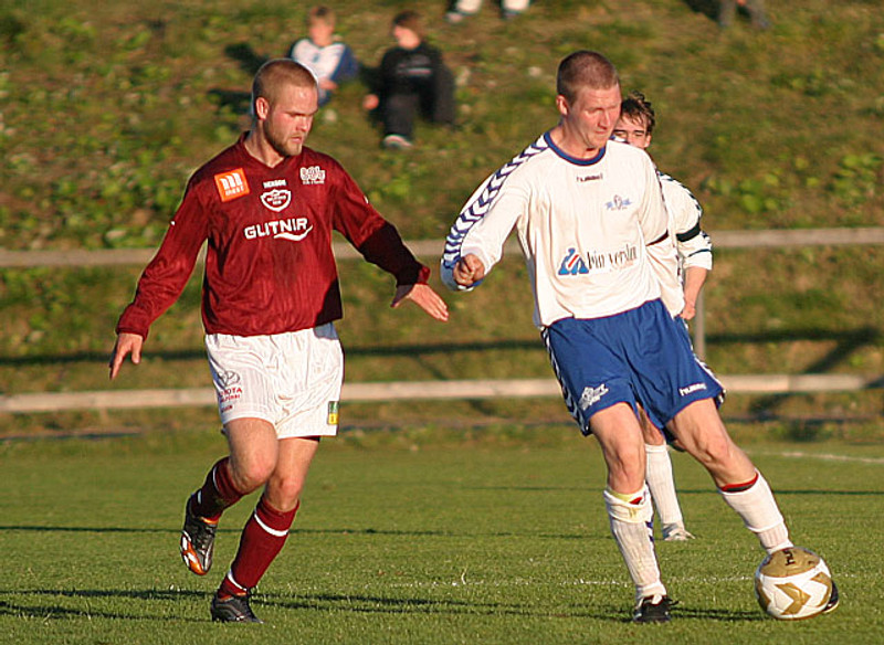 Lék með Selfossi á láni árin 2007 og 2008.