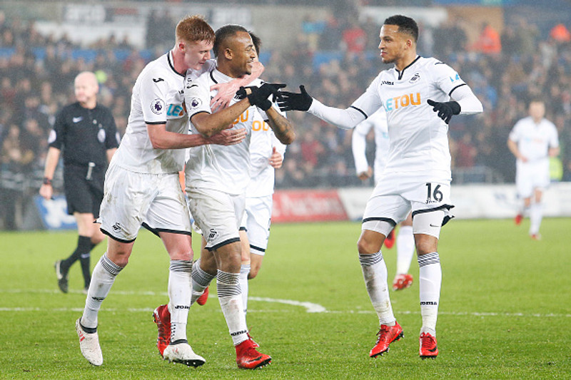 17-18. Swansea - Gul spjöld: 51 - Rauð spjöld: 1 <b>Samtals: 52 spjöld</b>