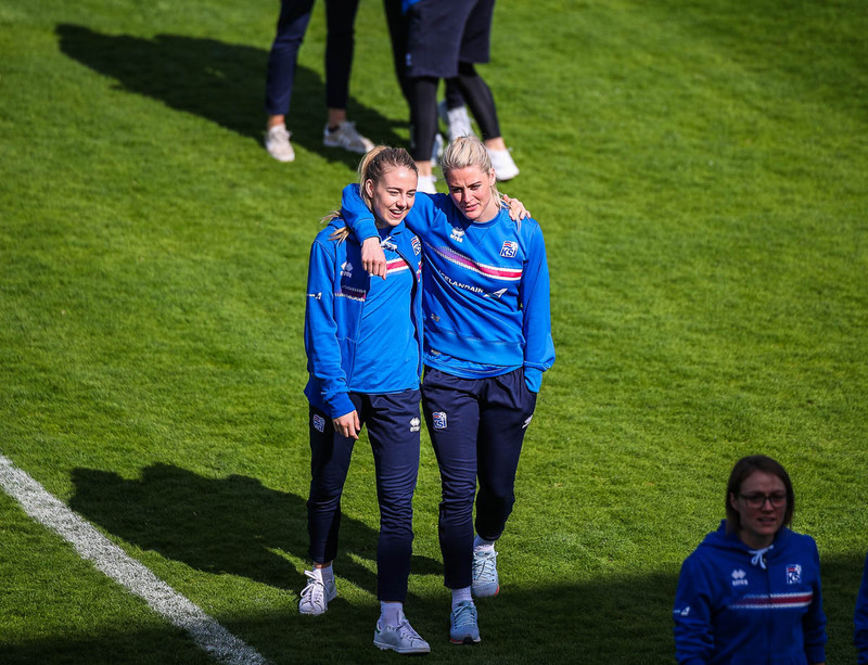 Elín Metta og Svava Rós eru báðar úr öflugum ´95 árgangi og spiluðu einn U23 landsleik fyrir 5 árum