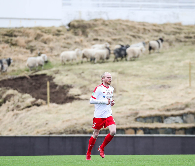 Tveggja vikna íþróttabann í Færeyjum