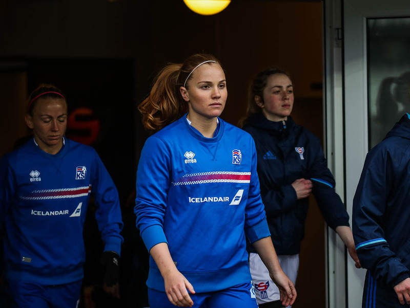 Glódís Perla skoraði bæði mörk Íslands í kvöld