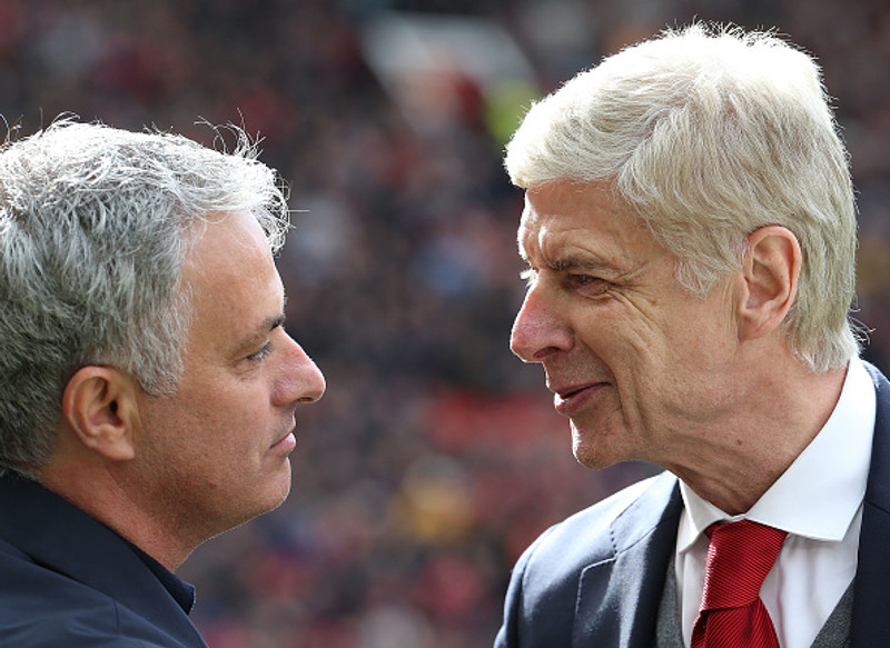 Mourinho er við stjórnvölinn hjá Tottenham þessa dagana en Wenger hefur ekki tekið við nýju félagi eftir 22 ára dvöl hjá Arsenal.