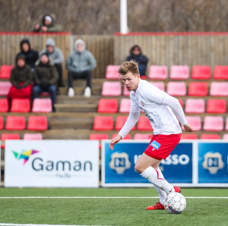 Jakob Snær skoraði sigurmark leiksins í kvöld.
